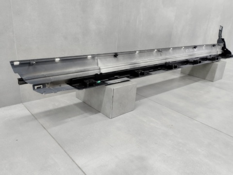Listwa progowa prawa Ford Kuga MK3 Titanium ST 19-