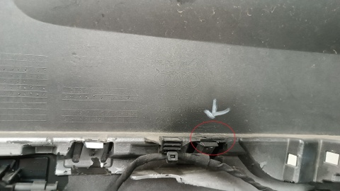 Zderzak tył tylny Audi Q8 4M8 18-24 / + czujniki + ster. klapy