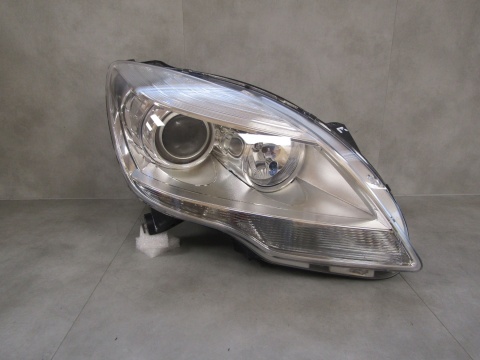 LAMPA PRZÓD MERCEDES R KLASA LIFT SOCZEWKA PRAWA RH 2518202861 09-14