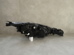 LAMPA PRZÓD TOYOTA COROLLA E21 HB KOMBI LIFT FULL LED LH LEWA 23-