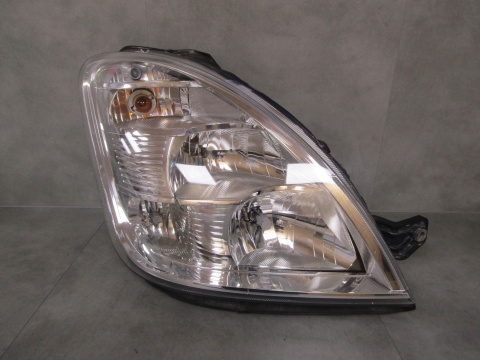 Lampa przód Iveco Daily ZWYKŁA 04-06 RH PRAWA