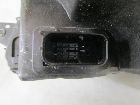 Lampa przód Iveco Daily ZWYKŁA 04-06 RH PRAWA