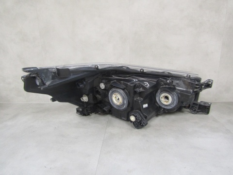 Lampa przód Toyota Hilux 8 VIII LIFT ZWYKŁA 20- LH 81150 0KK60
