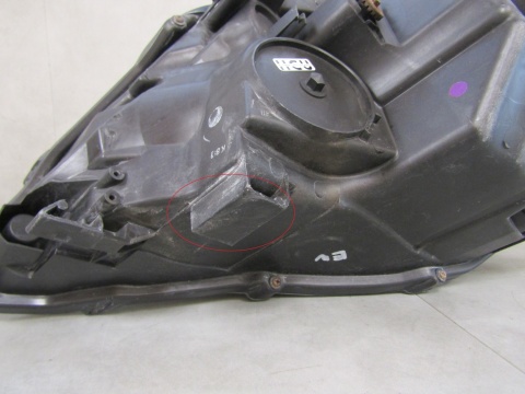 LAMPA PRZÓD TOYOTA AVENSIS T27 LIFT 11-15 KSENON SKRĘTNY RH PRAWA 10000-17687