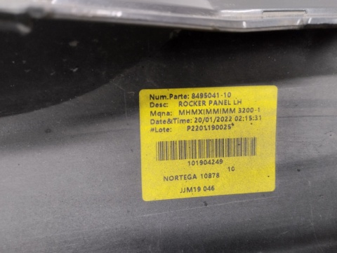Listwa progowa lewa BMW 2 G42 M Pakiet COUPE 22-
