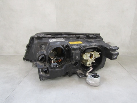 Lampa przód BMW 3 E46 XENON SEDAN KOMBI LIFT 02-05 RH PRAWA 6925644