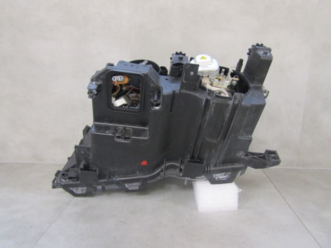 Lampa przód BMW 3 E46 XENON SEDAN KOMBI LIFT 02-05 RH PRAWA 6925644