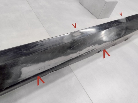 Listwa progowa prawa BMW 1 F40 2 F44 19- próg