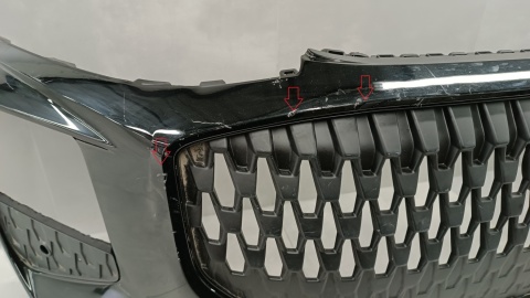 Zderzak przód przedni Audi Q3 83H 25-