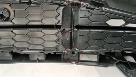 Zderzak przód przedni Audi Q3 83H 25-