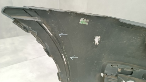 Zderzak przód przedni Audi Q3 8U0 11-14