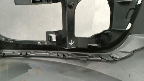 Zderzak przód przedni Audi Q3 8U0 11-14